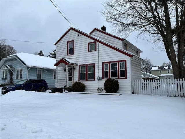 250 W  13th St, Elmira Heights, NY 14903