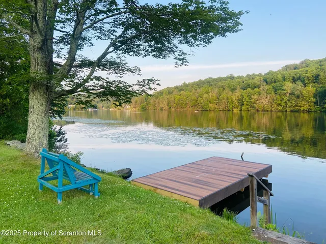 173 Pedrick Rd, Nicholson, PA 18446