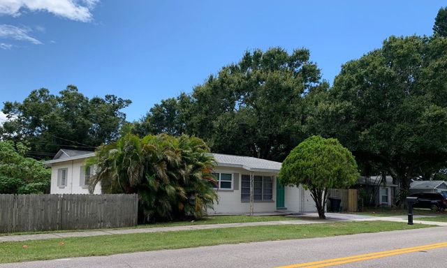 5602 11th Ave S, Gulfport, FL 33707