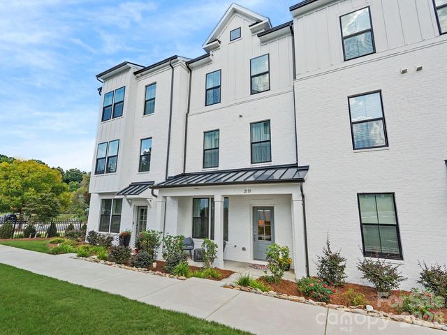 2110 Magnolia Blossom Way, Charlotte, NC 28211