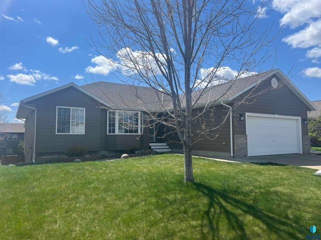 7115 W  52nd St, Sioux Falls, SD 57106