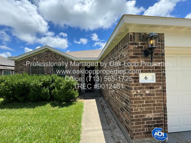 6 N  Heritage Oaks Dr, Texas City, TX 77591