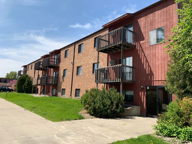 2545 South Dr #2535-102, Fargo, ND 58103