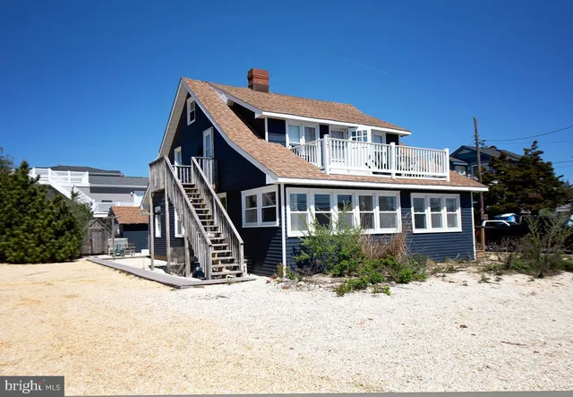 717 N  Central Ave, Surf City, NJ 08008