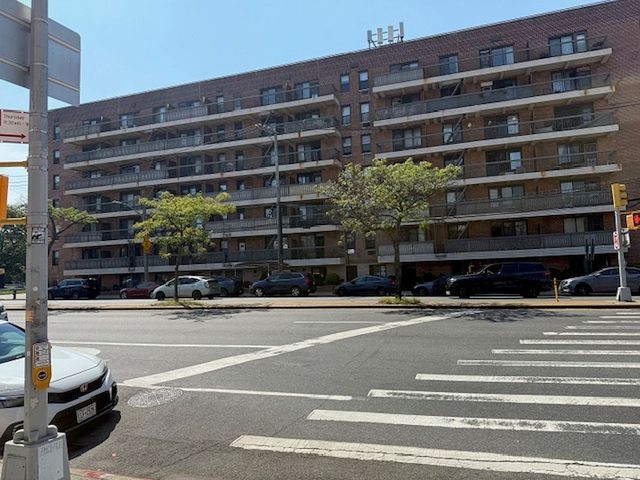 2121 Shore Pkwy #3C, Brooklyn, NY 11214