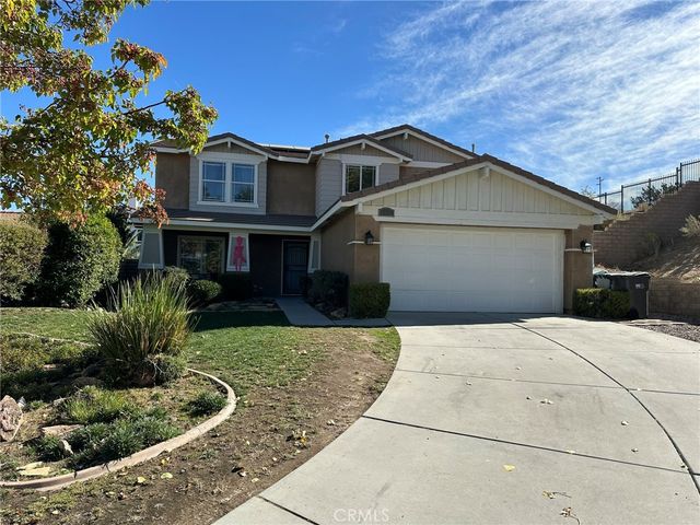 38600 Laurie Ln, Palmdale, CA 93551