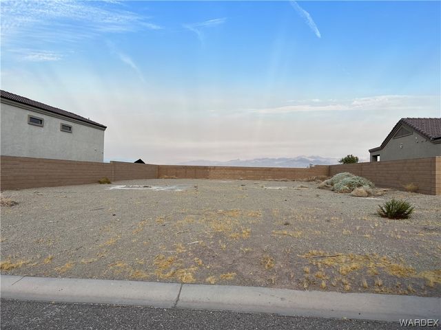 5689 S  Palm Rd, Fort Mohave, AZ 86426