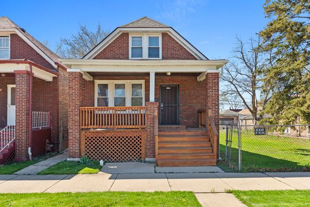 9238 S  Greenwood Ave, Chicago, IL 60619