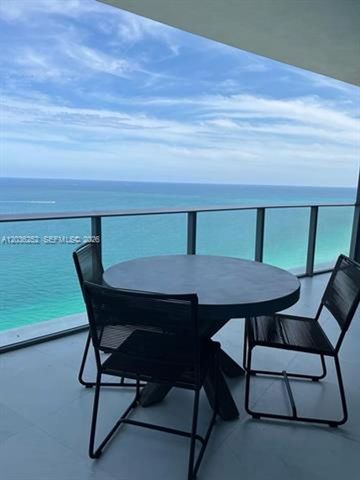 15701 Collins Ave #3104, North Miami Beach, FL 33160