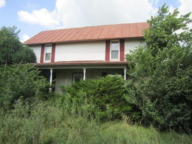 15216 US Highway 22 W, New Holland, OH 43145