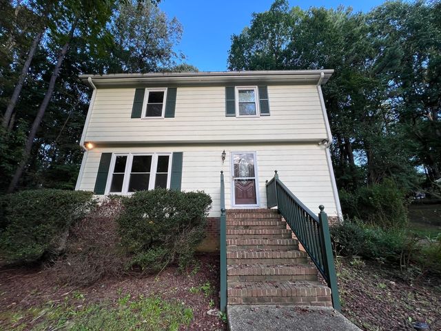 7504 Post Oak Rd, Raleigh, NC 27615