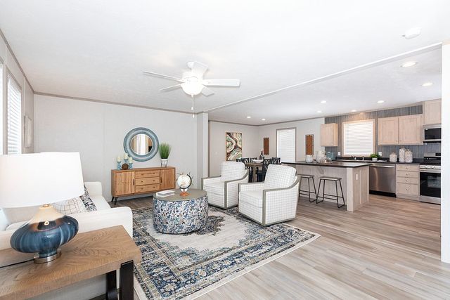 484 Elmwood Dr, Galesburg, MI 49053