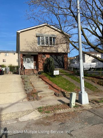 16 Karen Ct, Staten Island, NY 10310