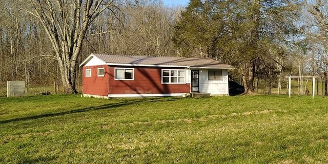33102 State Highway 30, Pikeville, TN 37367