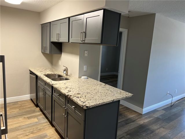 208 Red Cedar Pl #202-OUT, Brandon, FL 33510