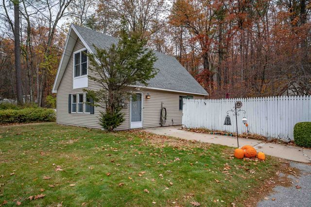 137 Elm Street, Goffstown, NH 03045