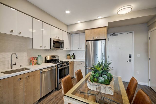 1222 Harrison St #2504, San Francisco, CA 94103
