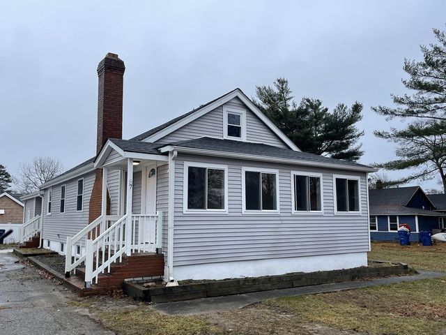 87 Cohasset Rd, Buzzards Bay, MA 02532