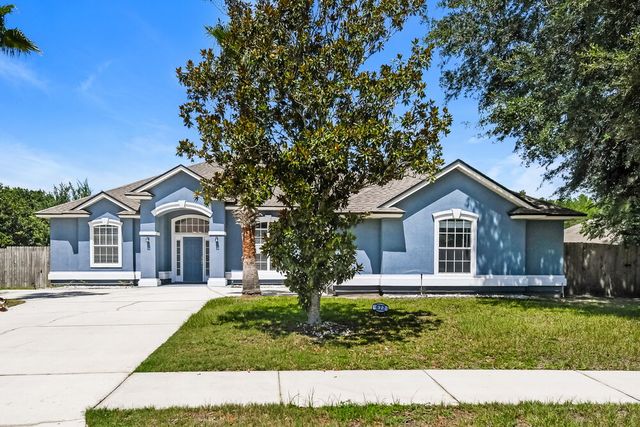 672 Mandy Oaks Dr, Jacksonville, FL 32220