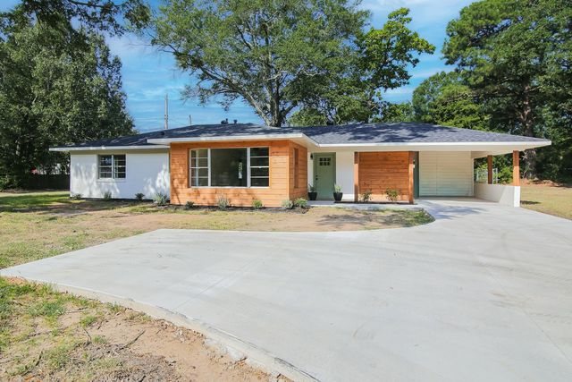 310 N  Central St, Hallsville, TX 75650
