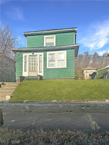 3313 Orchard St, Weirton, WV 26062