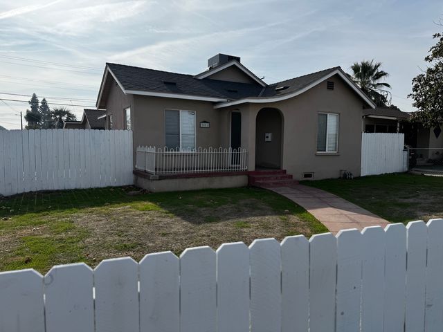 1127 Elm St #3001, Bakersfield, CA 93304