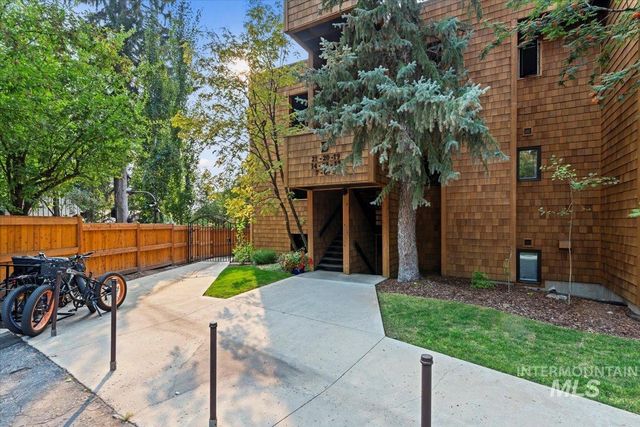 628 Ruby St #B-12, McCall, ID 83638