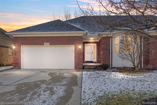 44136 Orion Dr, Sterling Heights, MI 48314