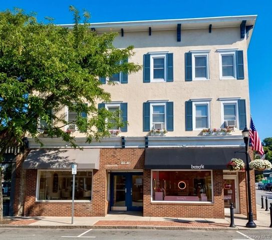 44 Purchase St #3L, Rye, NY 10580
