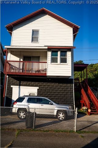 1523 Piedmont Rd, Charleston, WV 25311