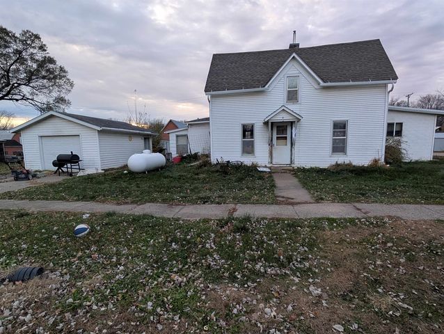 325 S  Burlington Ave, Bagley, WI 53801