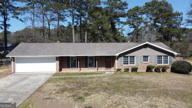 125 Fairfield Dr, Ellenwood, GA 30294