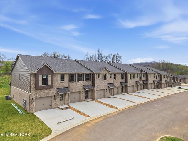 8954 Keenberg Ln, Knoxville, TN 37931