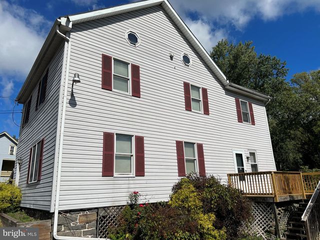 3206 Sumneytown Pike #2, Green Lane, PA 18054