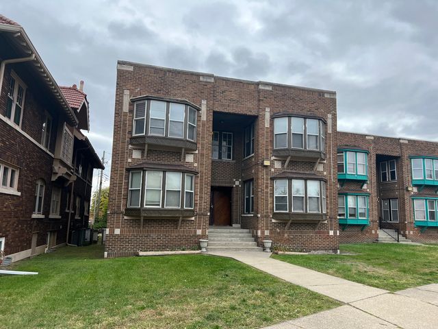 43 W  Fall Creek Parkway South Dr #1-4, Indianapolis, IN 46208