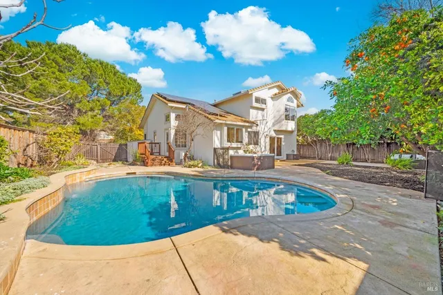 3327 Colonial Court, Fairfield, CA 94534