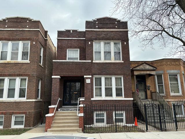 1935 S  Troy St, Chicago, IL 60623