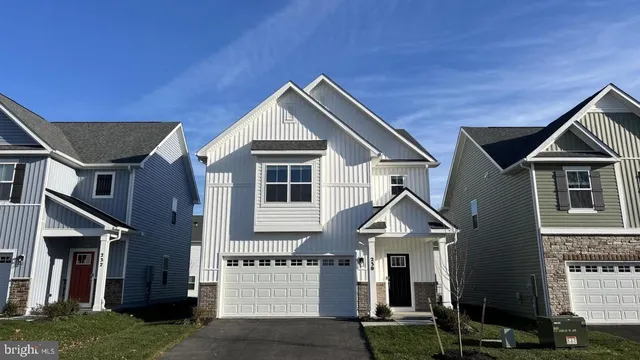 230 Munsee Cir, Winchester, VA 22602