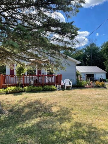 214 Linwood Ave, Albion, NY 14411