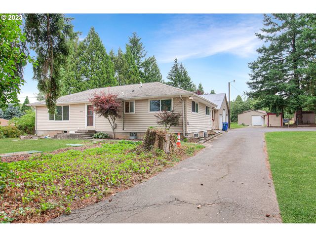 8760 SE 282nd Ave, Boring, OR 97009