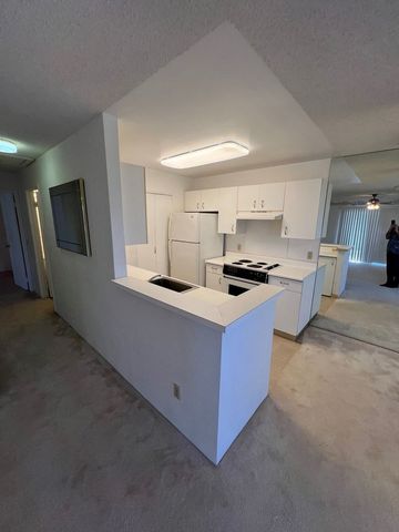94-211 Lumiaina Pl #D203, Waipahu, HI 96797