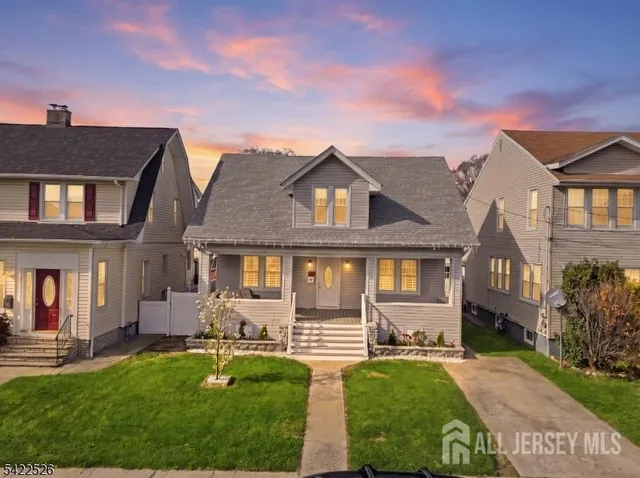 140 Grove Ave, Woodbridge, NJ 07095