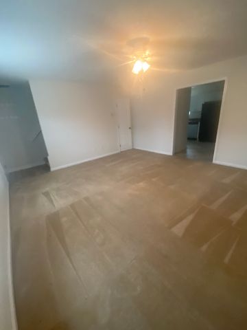 103 Brigadier Ct, Clemmons, NC 27012