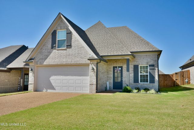 7901 Park Valley Dr, Southaven, MS 38671