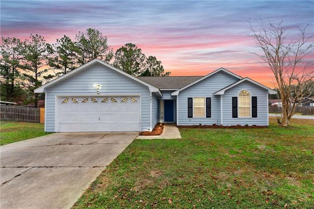 201 Foxwood Dr, Kingsland, GA 31548