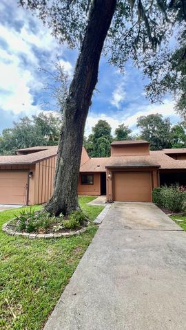 43 Park Pl, Ormond Beach, FL 32174