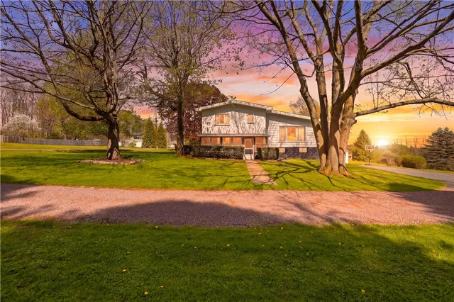 171 Holly Ln, Somerset, PA 15501