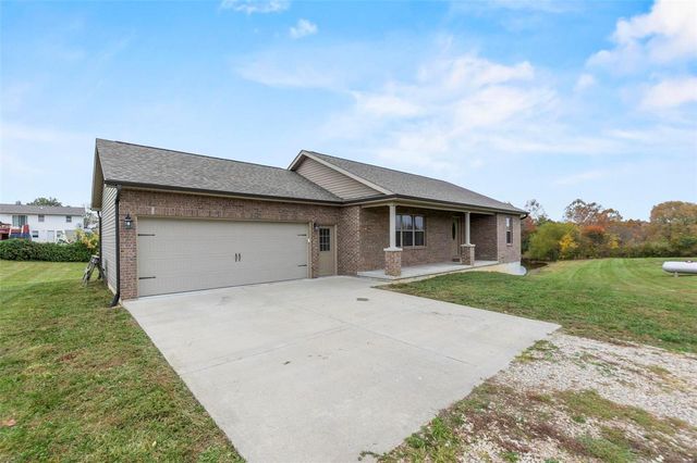 227 Sandstone Dr, Jackson, MO 63755