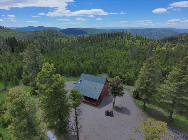 207 Ridgetop Ln, Helmville, MT 59843