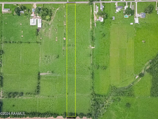 2 Jagneauxville Rd, Church Pt, LA 70525